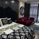 Isimsiz 3*